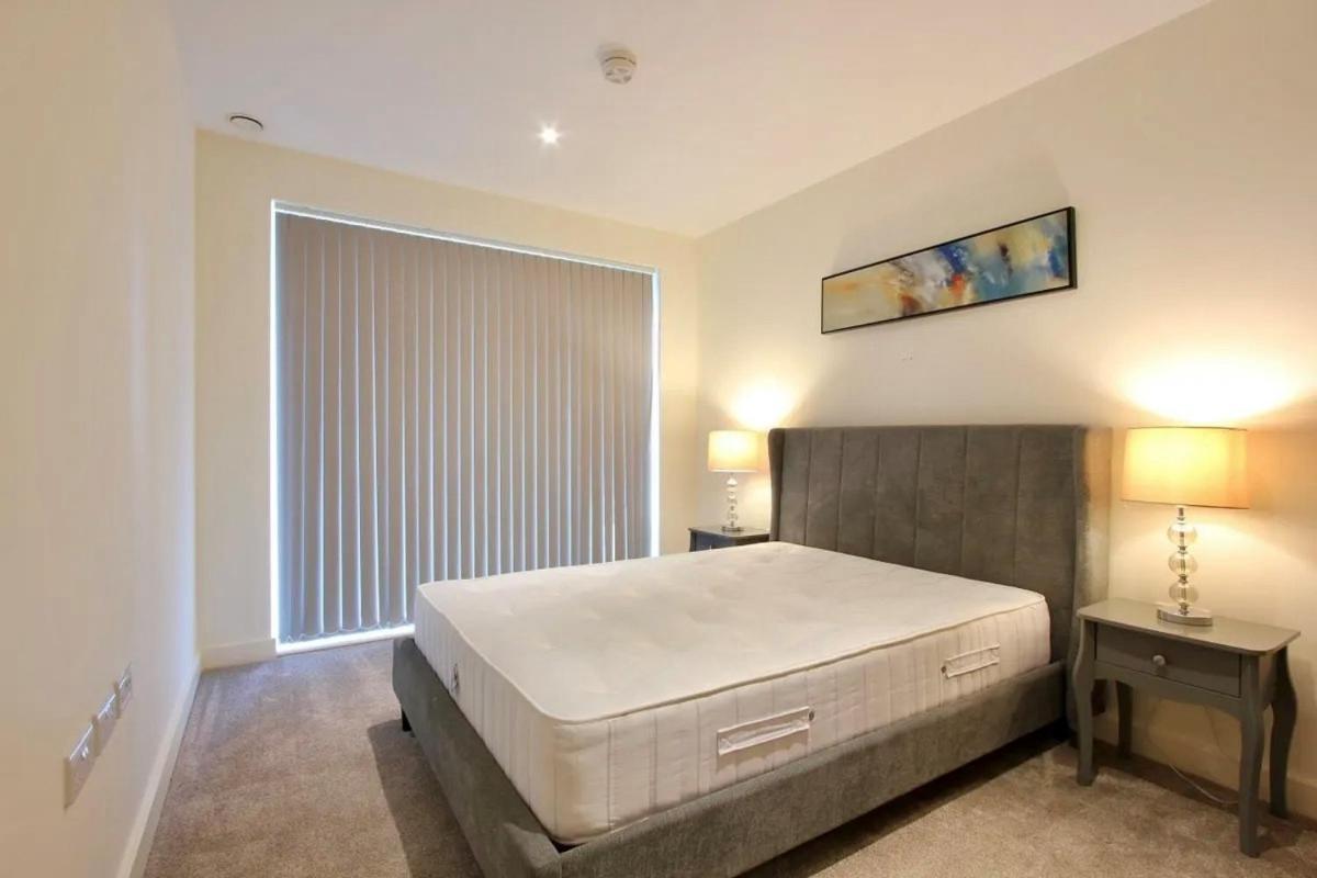 Luxury 2 Bedroom In Apartment